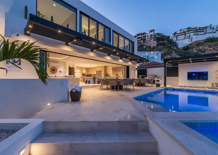 Villa Casa Picasso At Pedregal, Cabo *